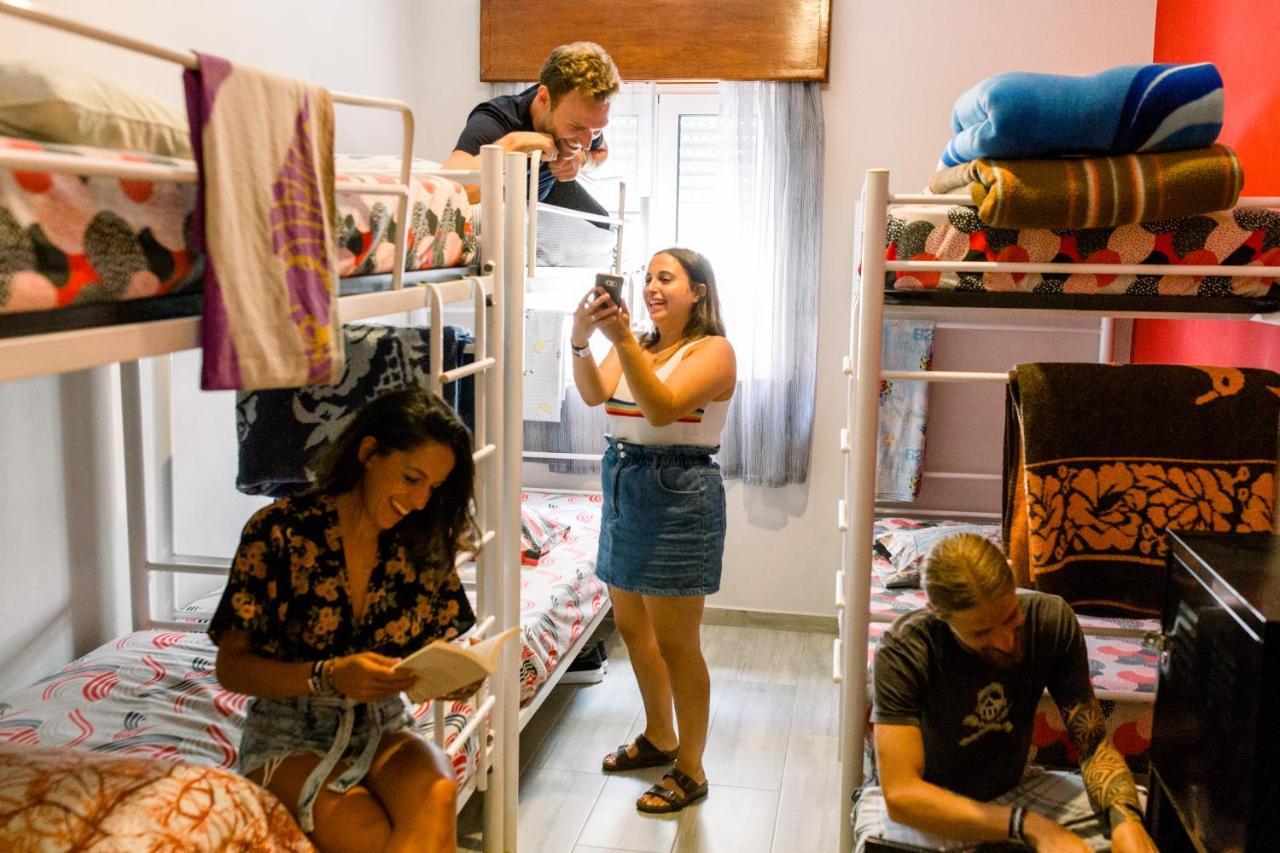 Rising Cock Party Hostel Λάγος Εξωτερικό φωτογραφία